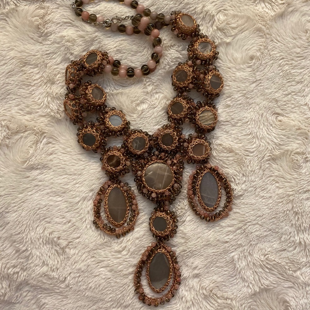NWOT Statement Necklace